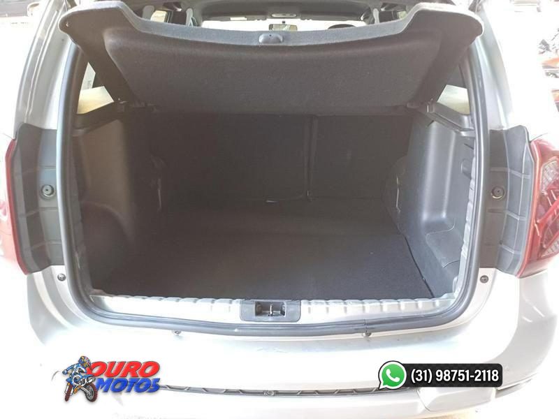 RENAULT DUSTER 16 D 4X2 — foto 7