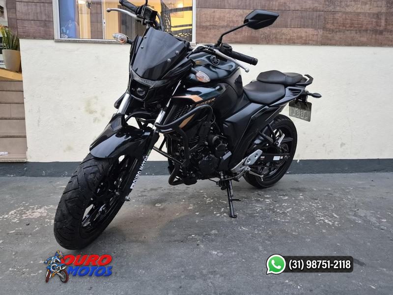 YAMAHA FZ25 Fazer — foto 3