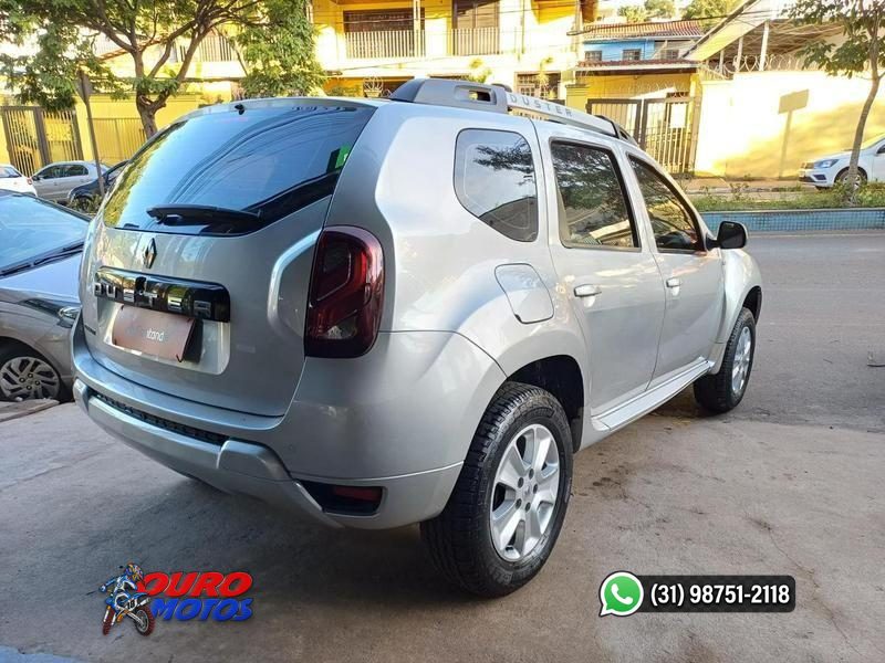 RENAULT DUSTER 16 D 4X2 — foto 4