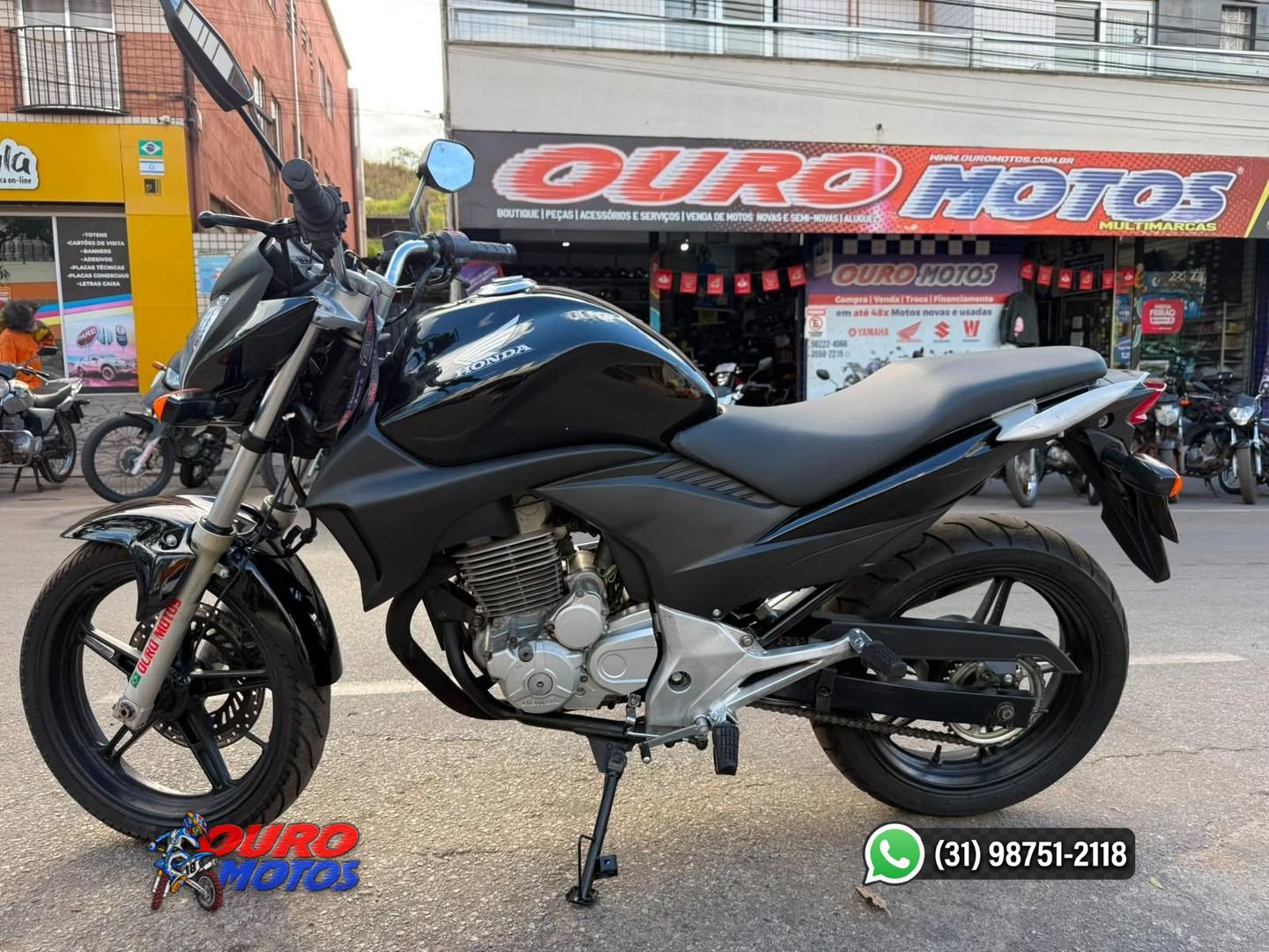 HONDA CB 300R